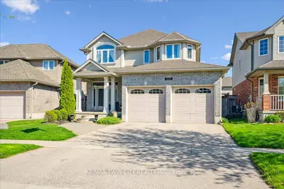 Detached in Woodstock