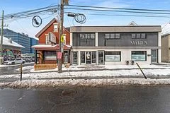 185 McArthur Avenue B, Vanier and Kingsview Park, ON K1L 6P6