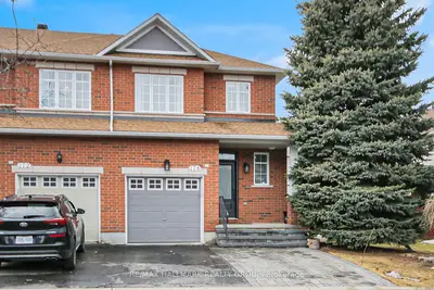 Att/Row/Townhouse in Kanata