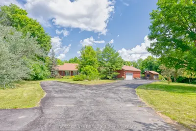 Detached in Frontenac