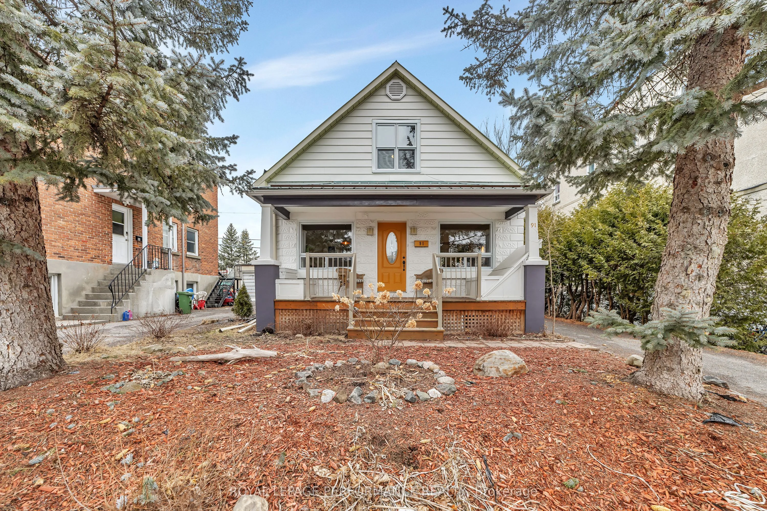 91 Vachon Avenue, Vanier And Kingsview Park, On K1l 5s7