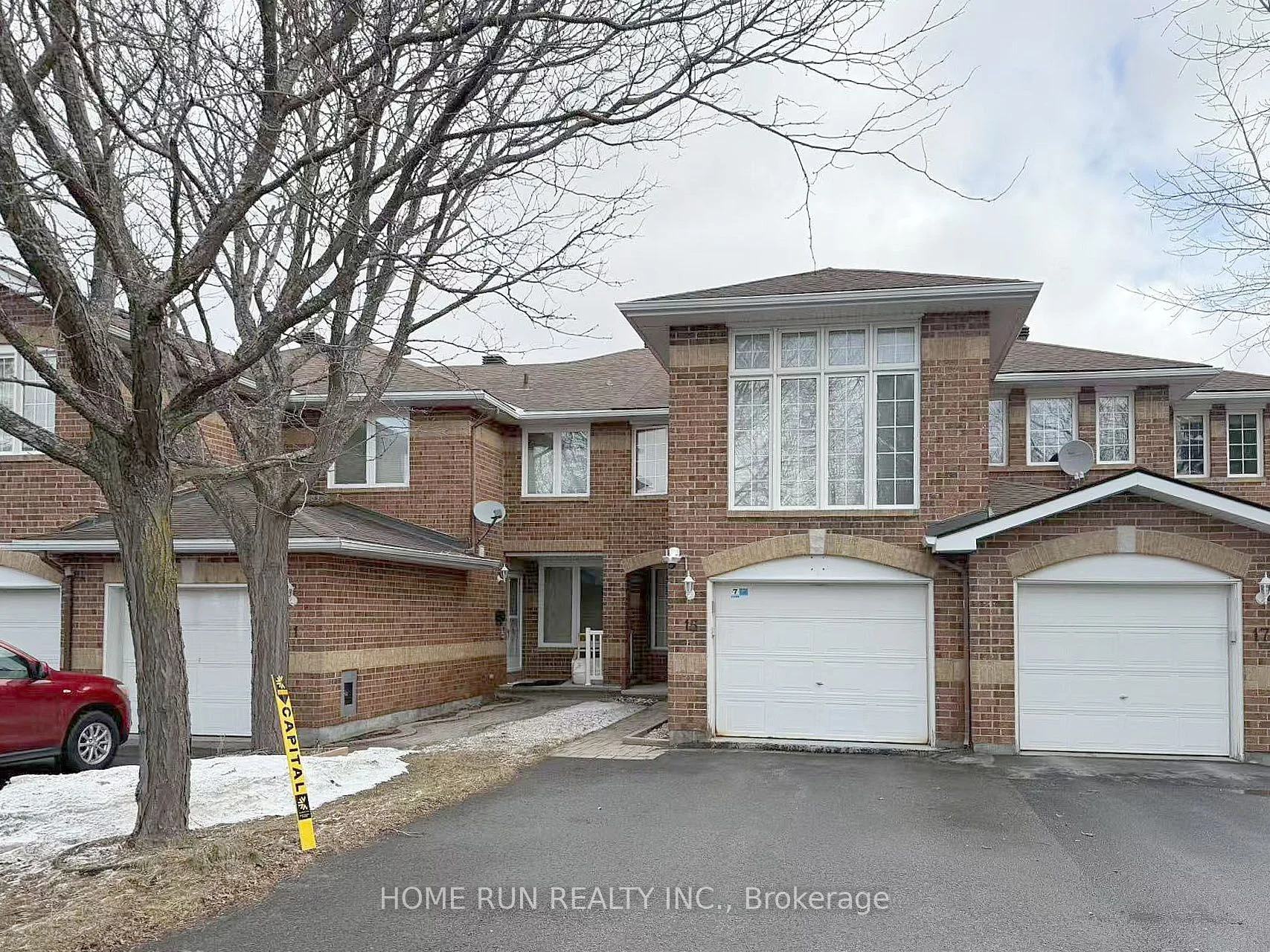 Att/Row/Townhouse in Kanata