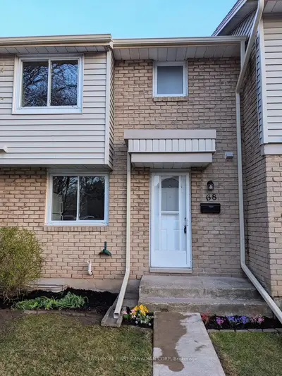 Condo Townhouse in Niagara Falls
