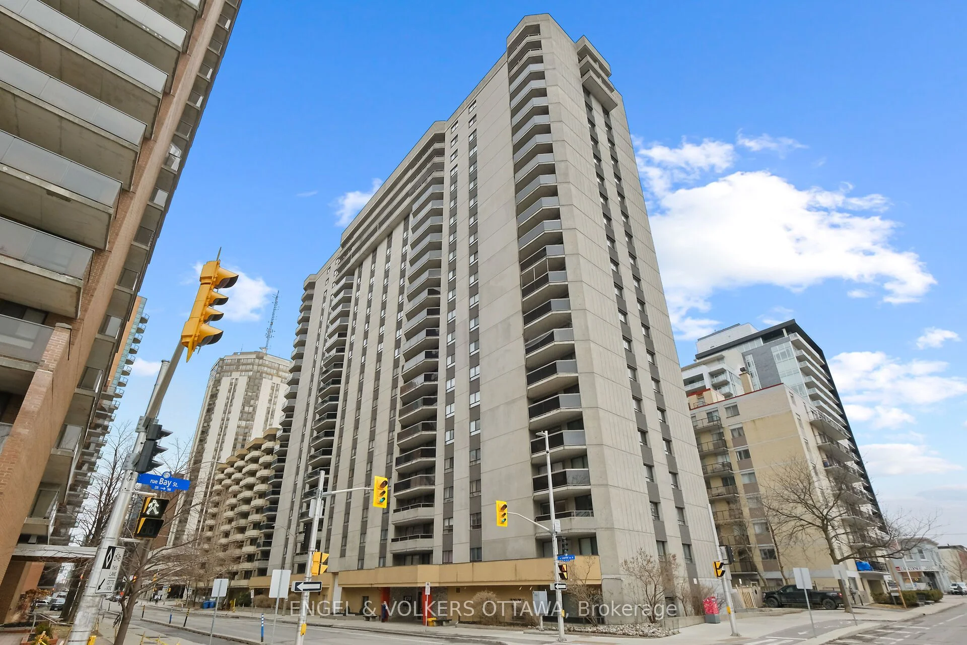 470 Laurier Avenue W 906, Ottawa Centre, ON K1R 7W9