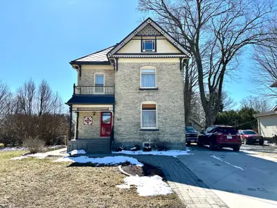 Detached in Bluewater