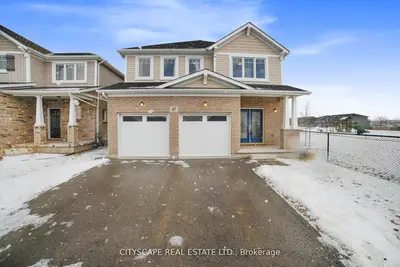Detached in Thorold