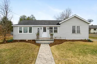 539 Main Street E, Norwich, On N0j 1r0