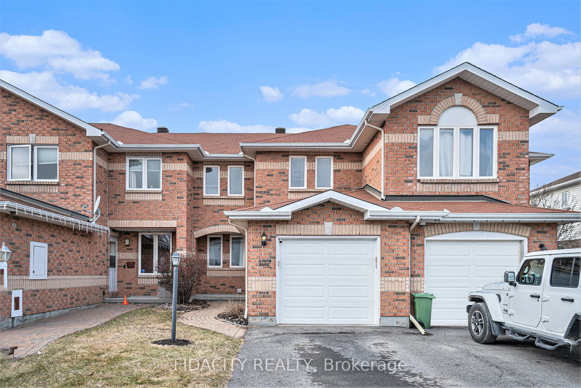 107 Whalings Circle, Stittsville - Munster - Richmond, On K2s 1s4