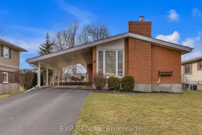 9 Simeon Street, Prince Edward County, On K0k 2t0