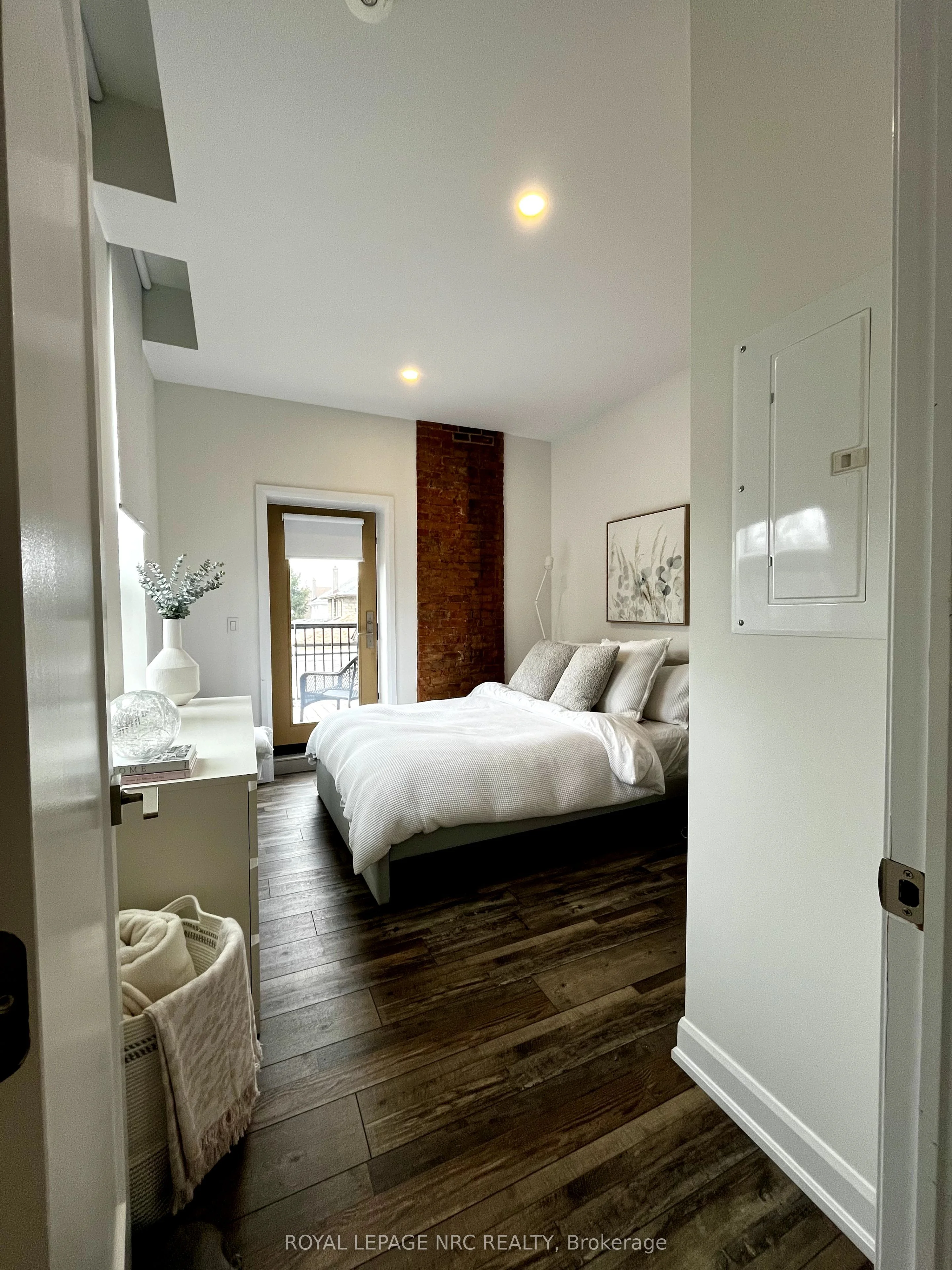 Condo Apartment in St. Catharines