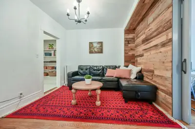 Condo Apartment in Hamilton