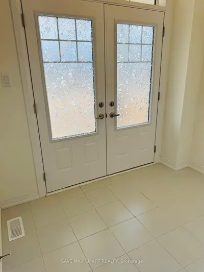 Detached in Thorold