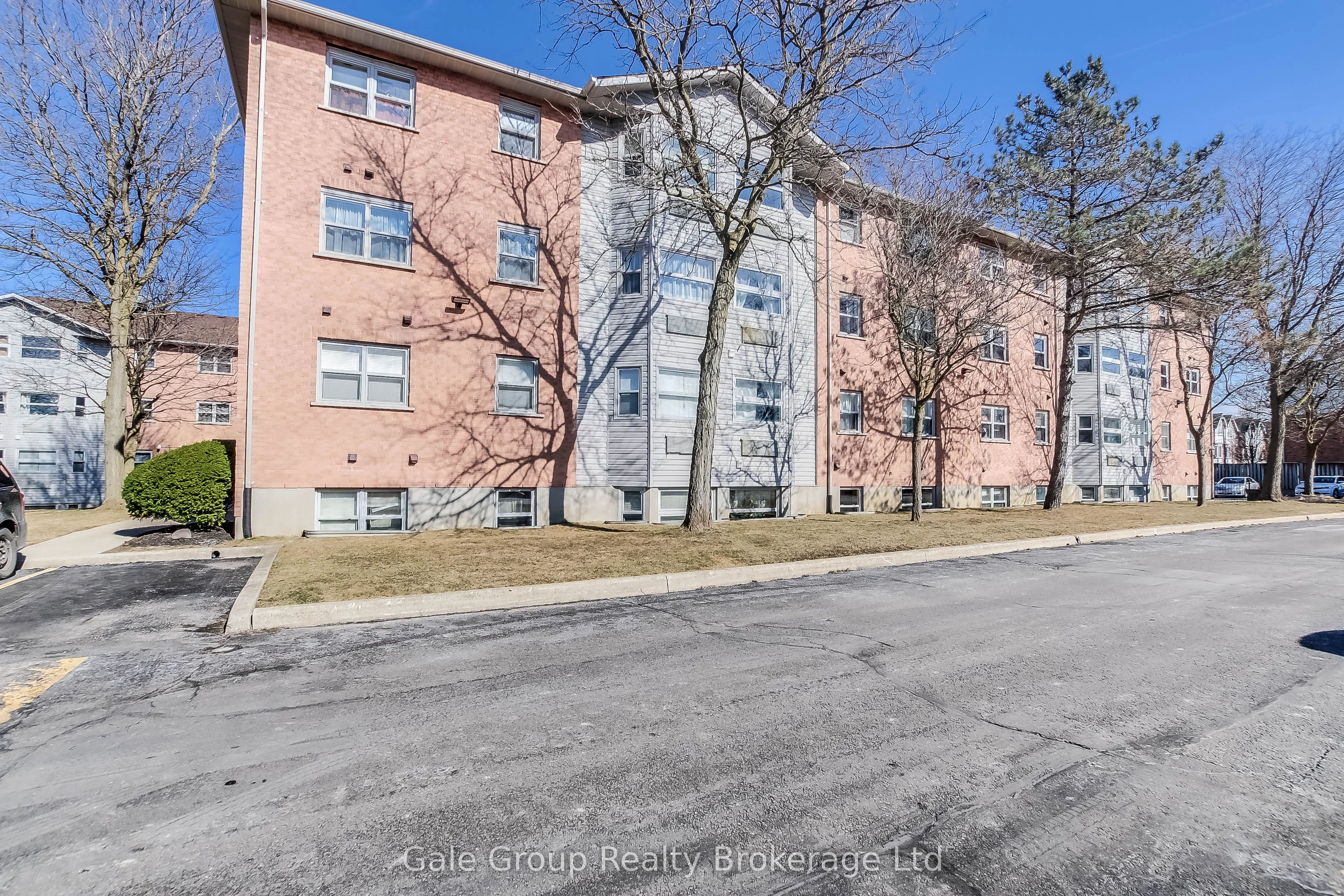 56 Hiawatha Road 18, Woodstock, On N4t 1p2