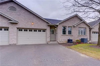 35 Stratford Terrace 40, Brantford, On N3t 6r8