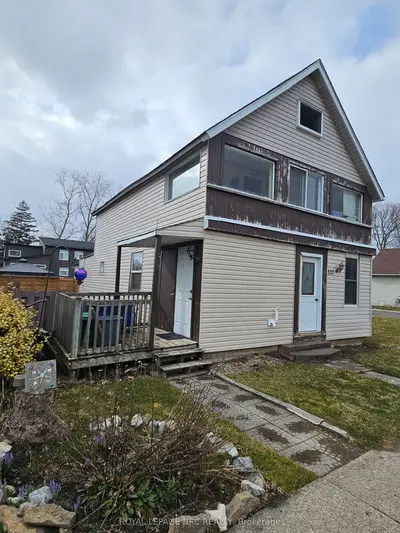 Duplex in Fort Erie