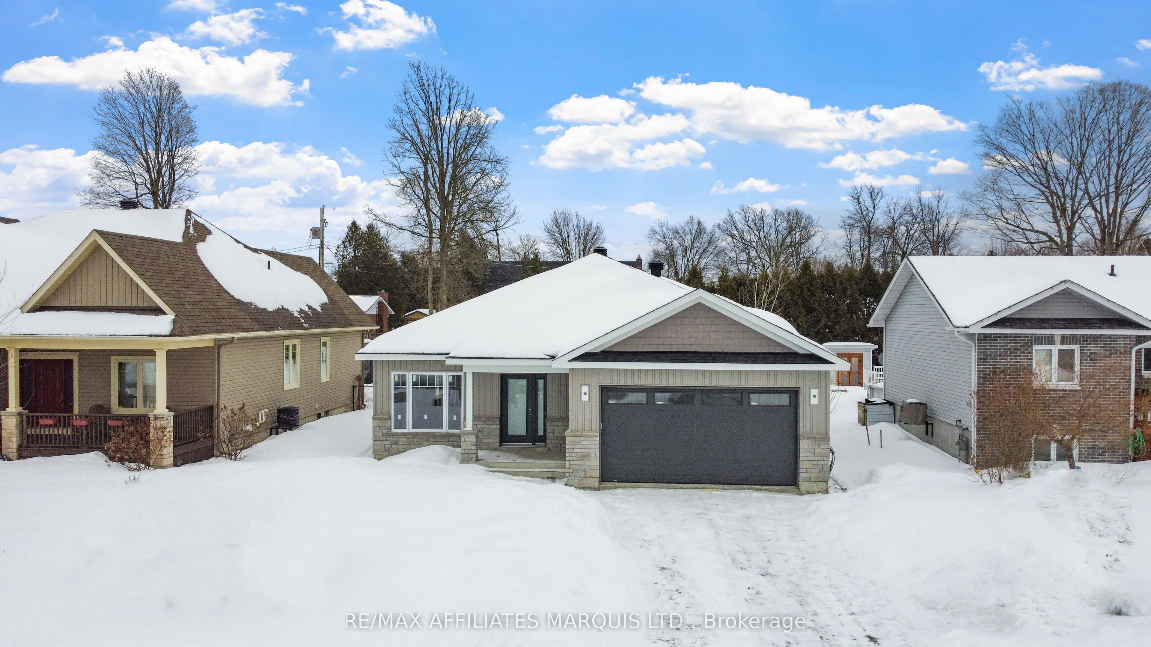 Detached in South Stormont