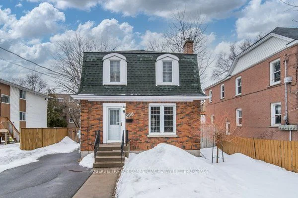 Detached in Kingston