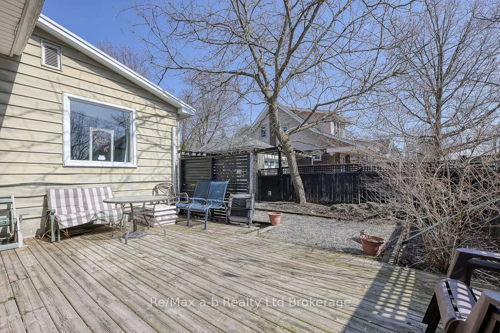 Detached in Ingersoll