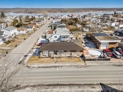 1205 Lansdowne Street, Hawkesbury, On K6a 1j2