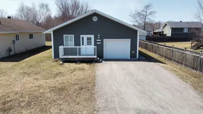 Detached in West Nipissing