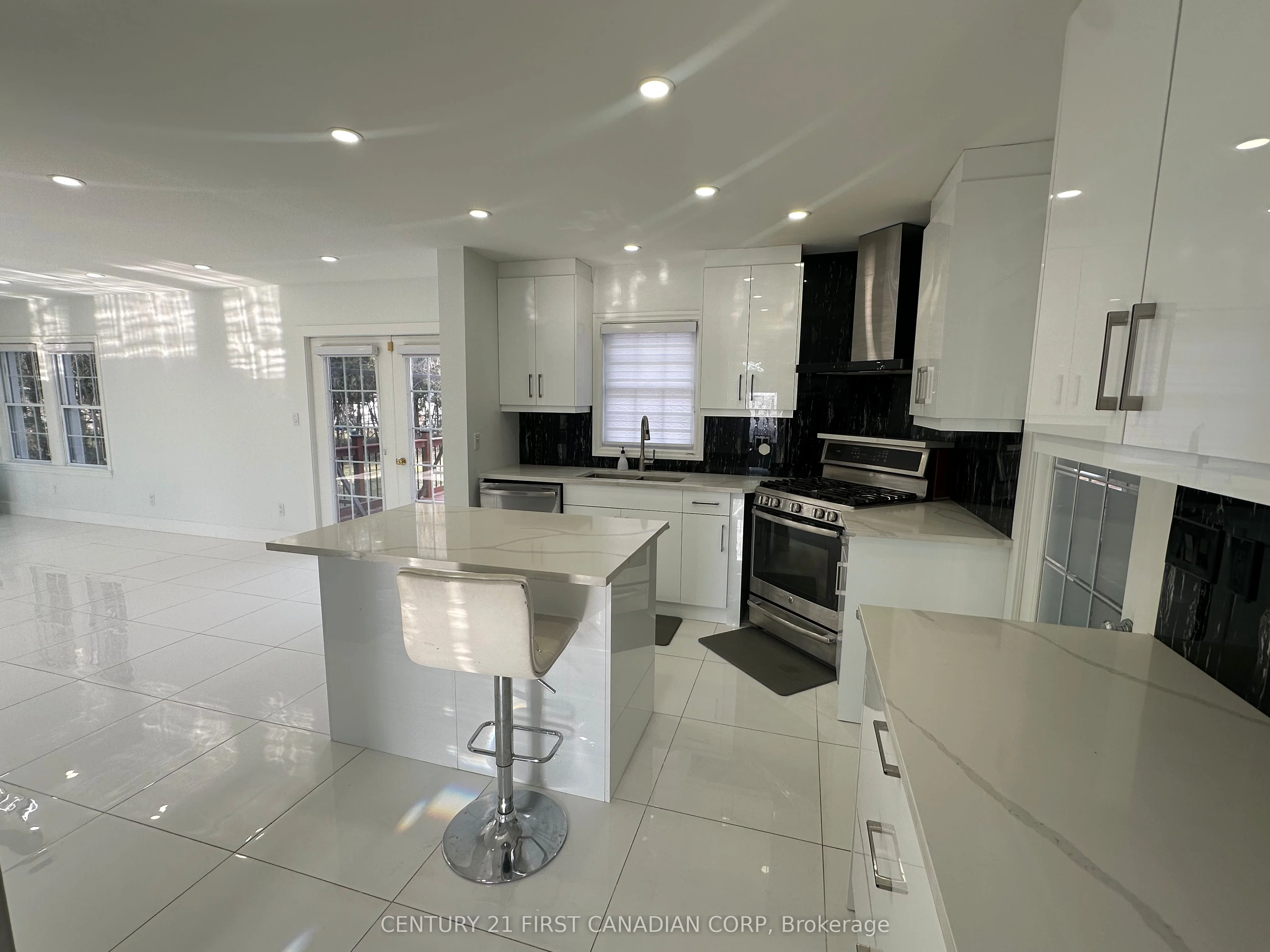 2070 Richmond Street, London North, ON N5X 3V6