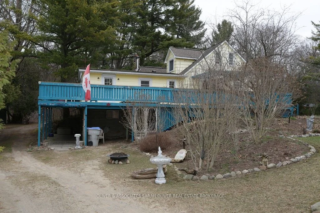 7602 Ransford Street, Lambton Shores, ON N0M 2L0