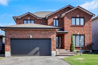 Detached in Blossom Park - Airport and Area