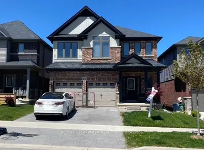 Detached in Lincoln