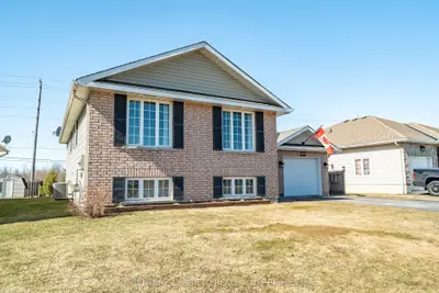 131 Blake's Crescent, South Dundas, On K0c 1x0