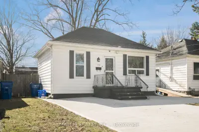 Detached in Chatham-Kent