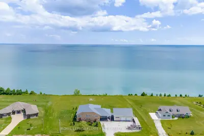 Detached in Chatham-Kent