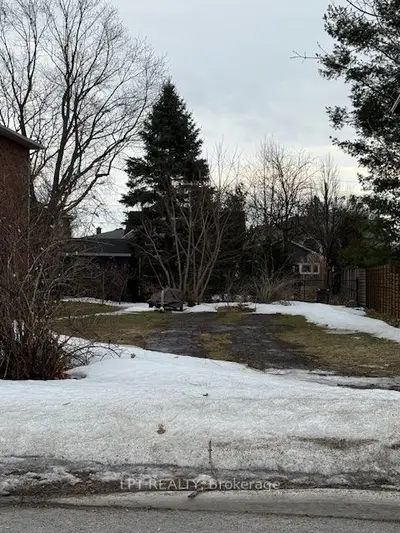 10 Ashburn Drive, Cityview - Parkwoods Hills - Rideau Shore, On K2e 6n3