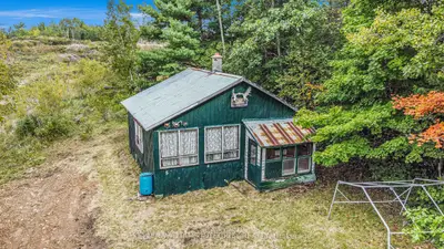 Detached in Lanark Highlands