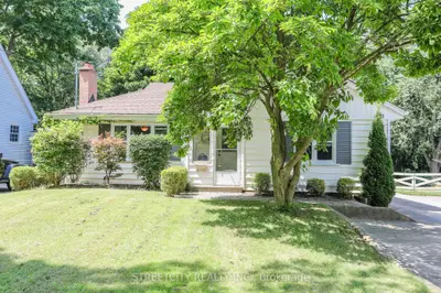 413 Byron Boulevard, London South, On N6k 2l6