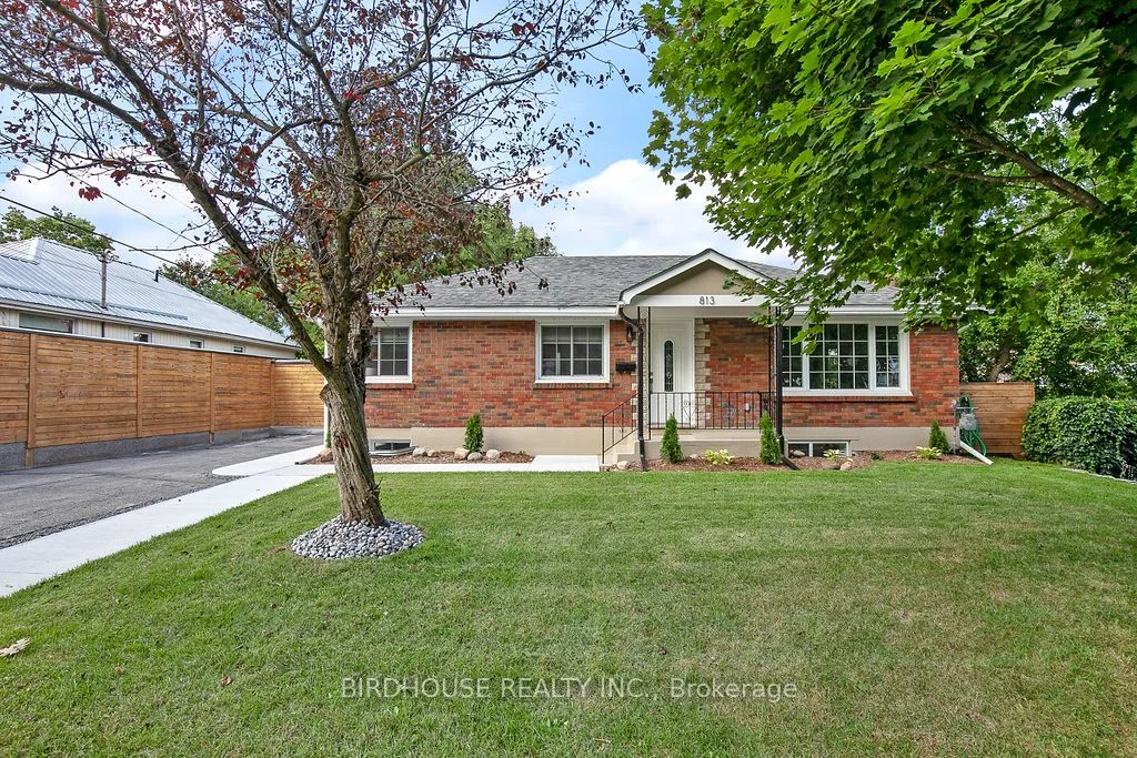813 Aylmer Street N M/flr, Peterborough, On K9h 3y3