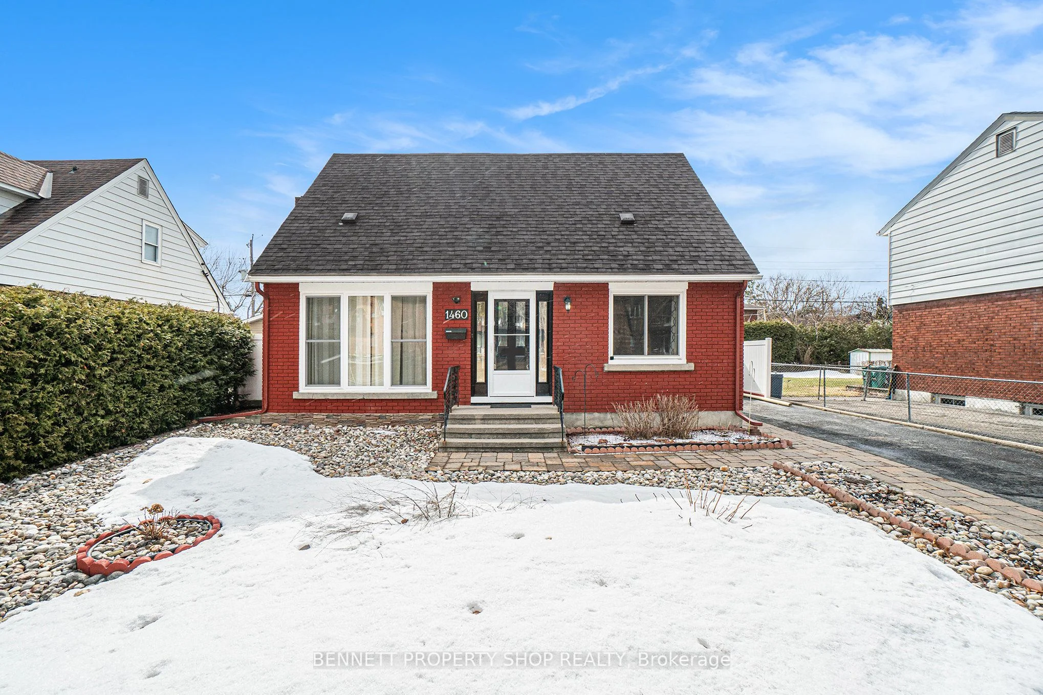 1460 Larose Avenue, Carlington - Central Park, On K1z 7x8