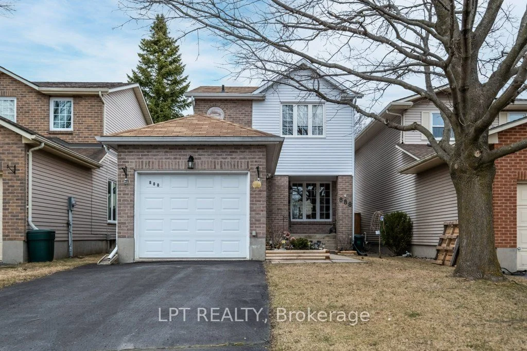 Detached in Kingston