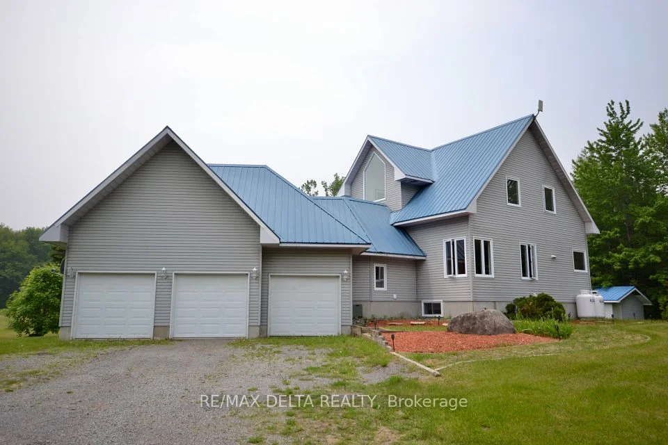 3888 SCHNUPP Road, Clarence-Rockland, ON K0A 1E0