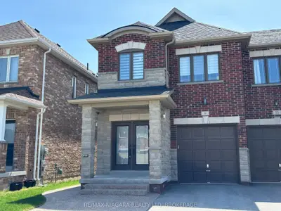 Att/Row/Townhouse in Thorold