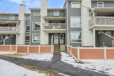 Condo Townhouse in Orleans - Convent Glen and Area