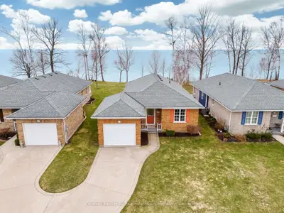 Detached in Goderich