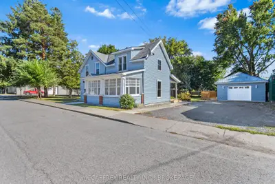 366 Thomas Street, Deseronto, On K0k 1x0