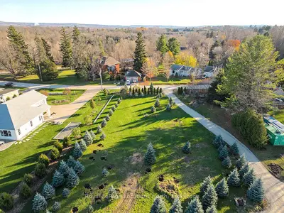 123 Fulton Street, Blue Mountains, On N0h 1j0
