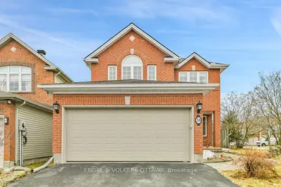 38 Whitestone Drive, Carlington - Central Park, On K2c 4a9