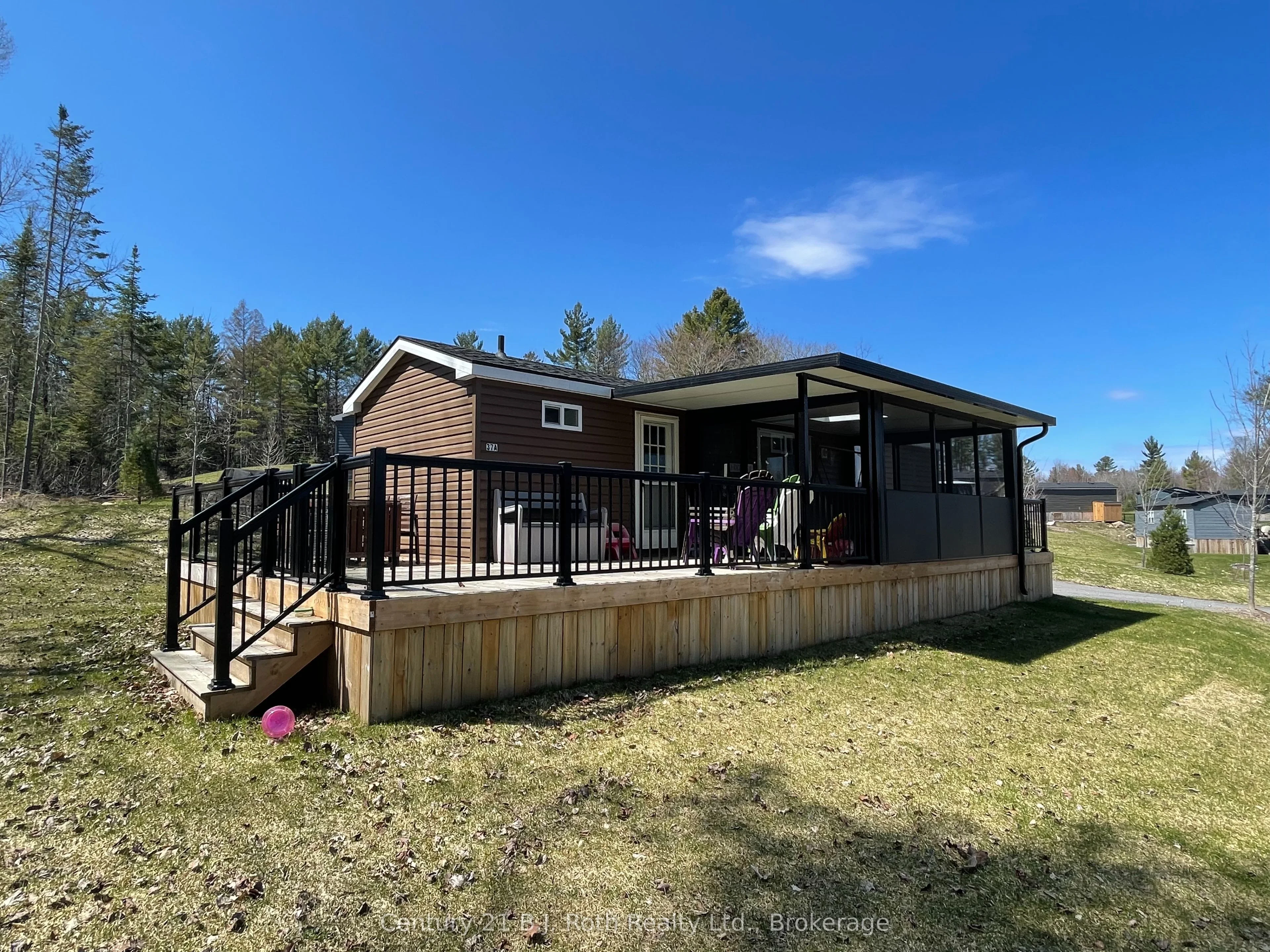 1047 BONNIE LAKE CAMP Road 70 Lulworth Court, Bracebridge, ON P1L 1Y9