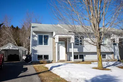 544-a Devista Boulevard, Alfred And Plantagenet, On K0b 1a0