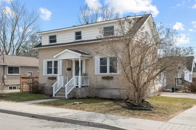Detached in Perth