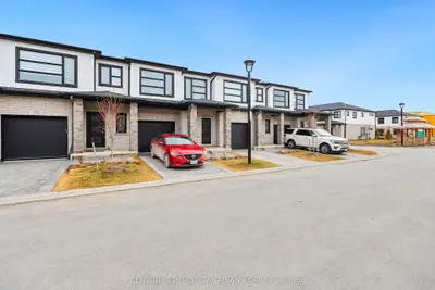 Condo Townhouse in London North