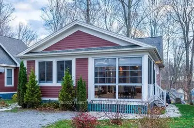 11 Summer Village Lane 167, Prince Edward County, On K0k 1p0
