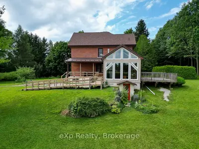 Farm in Grey Highlands
